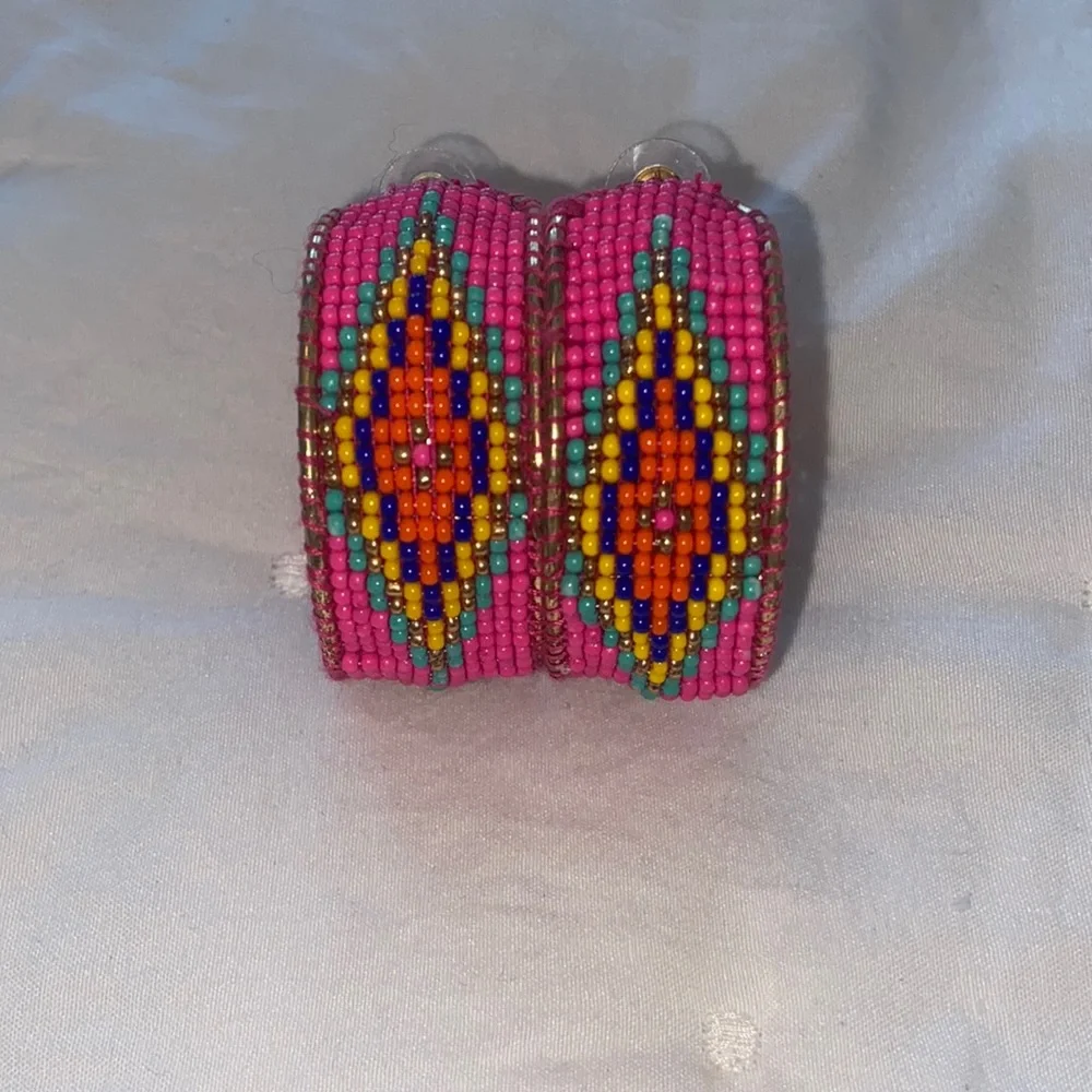 Pink Aztec Beaded Hoop Earrings - Picture 3 of 4